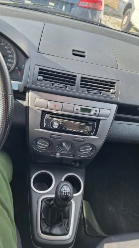 Mazda 2 1.4 diesel Nov vnos Italia - 1600 € / 3129.33 лв. - 23879834 13 | Car24.bg Mazda 2 1.4 diesel Nov vnos Italia - 1600 € / 3129.33 лв. - 23879834 13