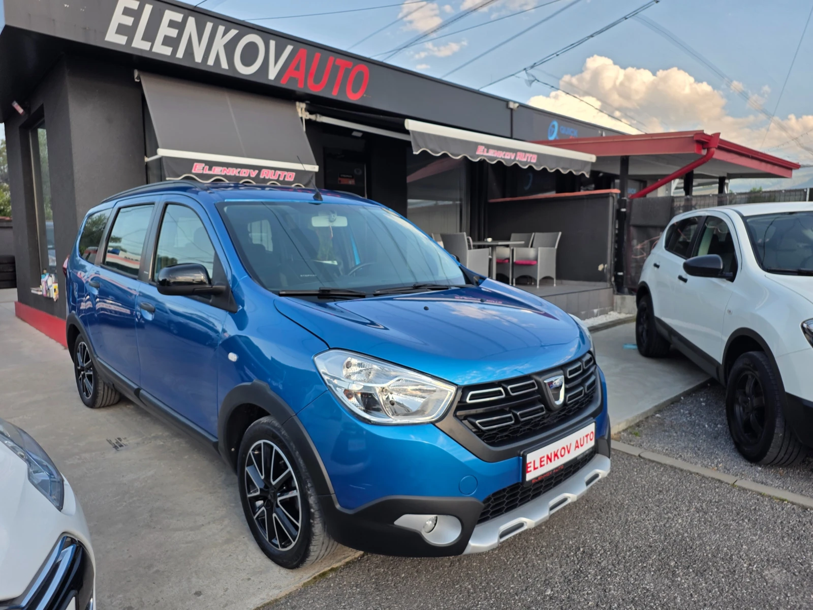 Dacia Lodgy STEPWAY 1.2 TCE-116к.с EURO 6-НАВИГАЦИЯ-ШВЕЙЦАРИЯ | Auto.bg — изображение 1 Dacia Lodgy STEPWAY 1.2 TCE-116к.с EURO 6-НАВИГАЦИЯ-ШВЕЙЦАРИЯ | Auto.bg — изображение 1