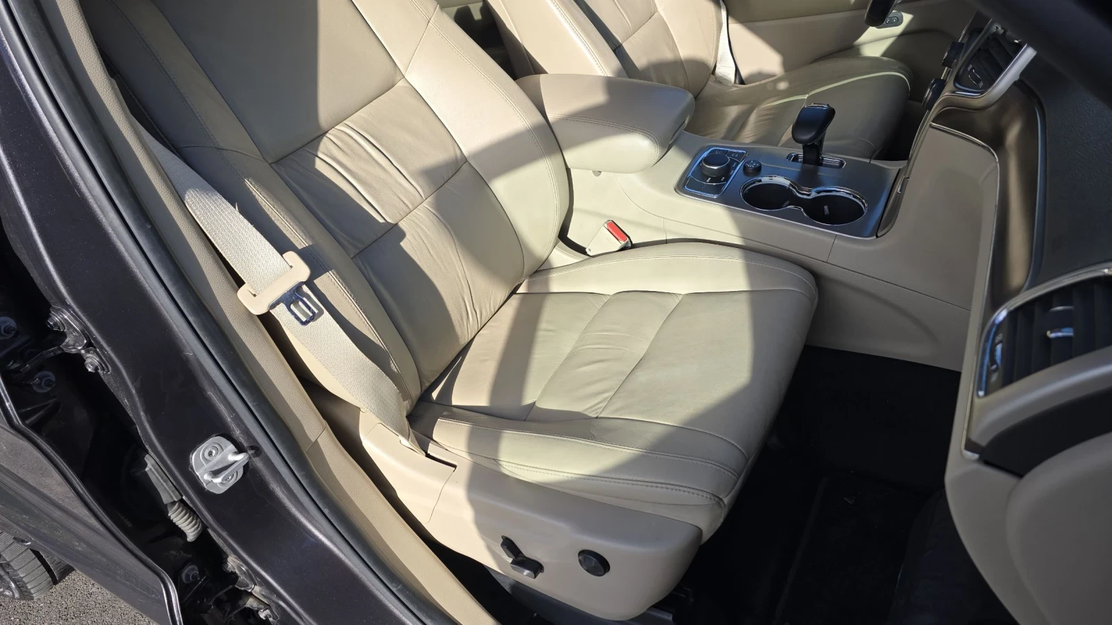 Jeep Grand cherokee 5.7 HEMI, LPG, 4x4 - изображение 9 | Auto.bg Jeep Grand cherokee 5.7 HEMI, LPG, 4x4 - изображение 9