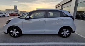 Honda Jazz 1.5 i-MMD Hybrid e:FHEV Elegance AT | Auto.bg — изображение 9 Honda Jazz 1.5 i-MMD Hybrid e:FHEV Elegance AT | Auto.bg — изображение 9