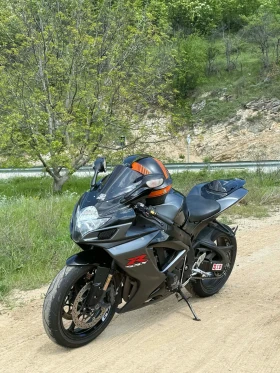 Suzuki Gsxr K7 750 | Auto.bg — изображение 4 Suzuki Gsxr K7 750 | Auto.bg — изображение 4