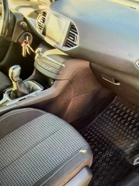 Peugeot 308 GT Stile - 8150 € / 15940.01 лв. - 28345206 15 | Car24.bg Peugeot 308 GT Stile - 8150 € / 15940.01 лв. - 28345206 15