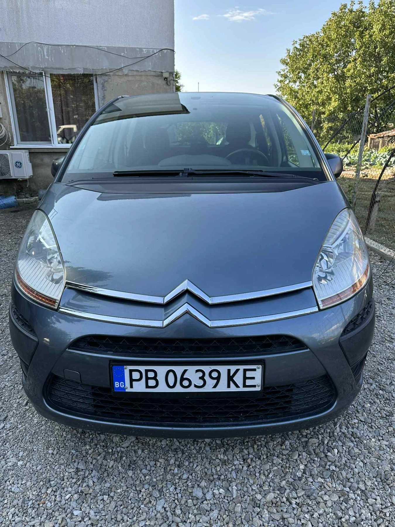 Citroen C4 Picasso  - изображение 2 | Auto.bg Citroen C4 Picasso  - изображение 2