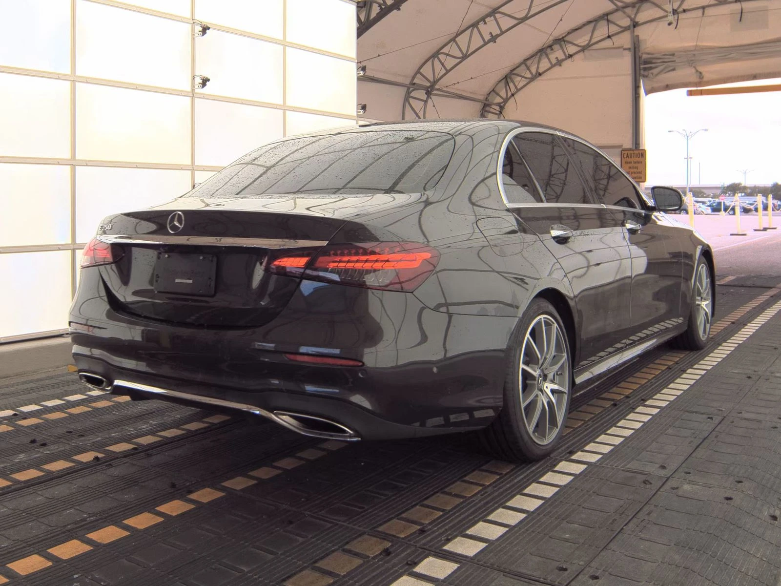 Mercedes-Benz E 350 AMG PACK * ДИРЕКТНО ЗАКУПУВАНЕ*  - изображение 4 | Auto.bg Mercedes-Benz E 350 AMG PACK * ДИРЕКТНО ЗАКУПУВАНЕ*  - изображение 4