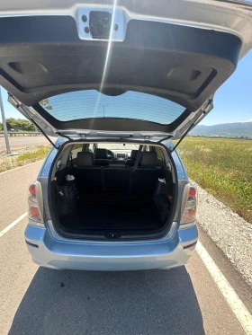 Toyota Corolla verso 2.2 177к.с | Auto.bg — изображение 8 Toyota Corolla verso 2.2 177к.с | Auto.bg — изображение 8