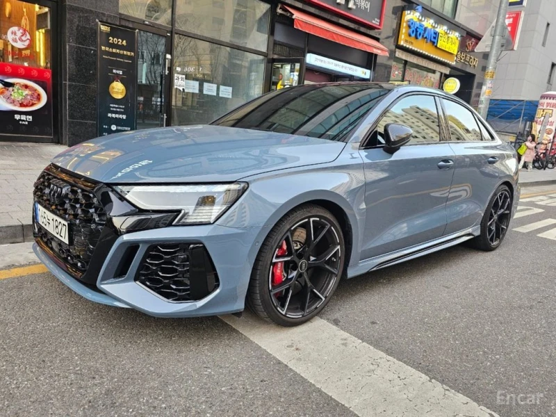 Audi Rs3 2.5 TFSI Quattro - 51850 € - 31503522 1 | Car24.bg Audi Rs3 2.5 TFSI Quattro - 51850 € - 31503522 1