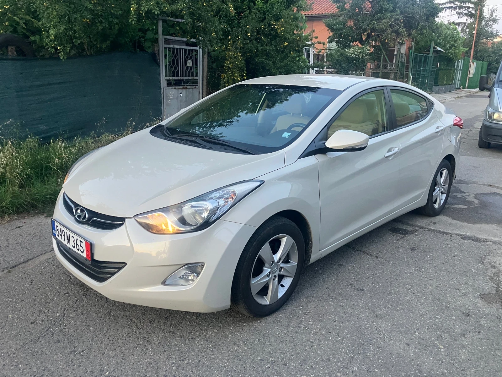 Hyundai Elantra 1.6Mpi/Газ | Auto.bg — изображение 1 Hyundai Elantra 1.6Mpi/Газ | Auto.bg — изображение 1