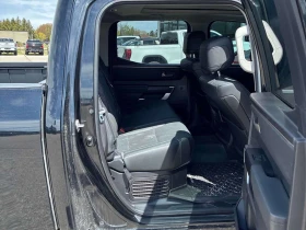 Toyota Tundra * Limited Hybrid * CARFAX * ОПЦИЯ ЗА ФИНАНСИРАНЕ | Auto.bg — изображение 11 Toyota Tundra * Limited Hybrid * CARFAX * ОПЦИЯ ЗА ФИНАНСИРАНЕ | Auto.bg — изображение 11