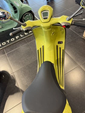 Vespa 150 946 10 Anniversario Green | Auto.bg — изображение 5 Vespa 150 946 10 Anniversario Green | Auto.bg — изображение 5