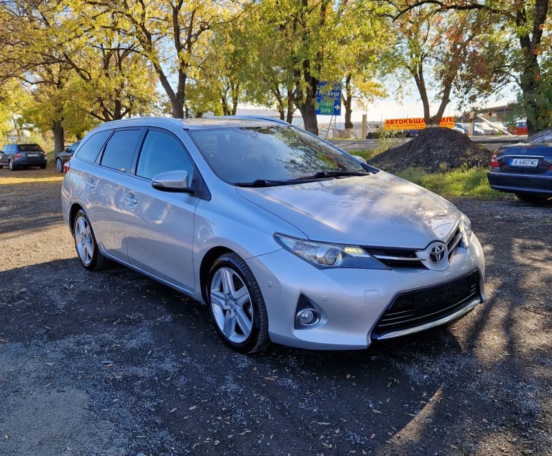 Toyota Auris 2.0D4D Full - 12999 лв. / 6646.28 € - 95533599 1 | Car24.bg Toyota Auris 2.0D4D Full - 12999 лв. / 6646.28 € - 95533599 1