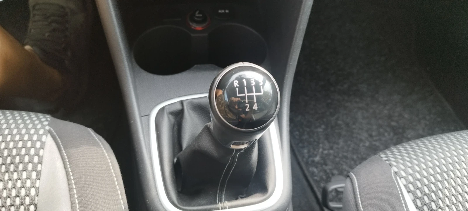 VW Polo Кроос Поло 1.6 90hp - изображение 9 | Auto.bg VW Polo Кроос Поло 1.6 90hp - изображение 9