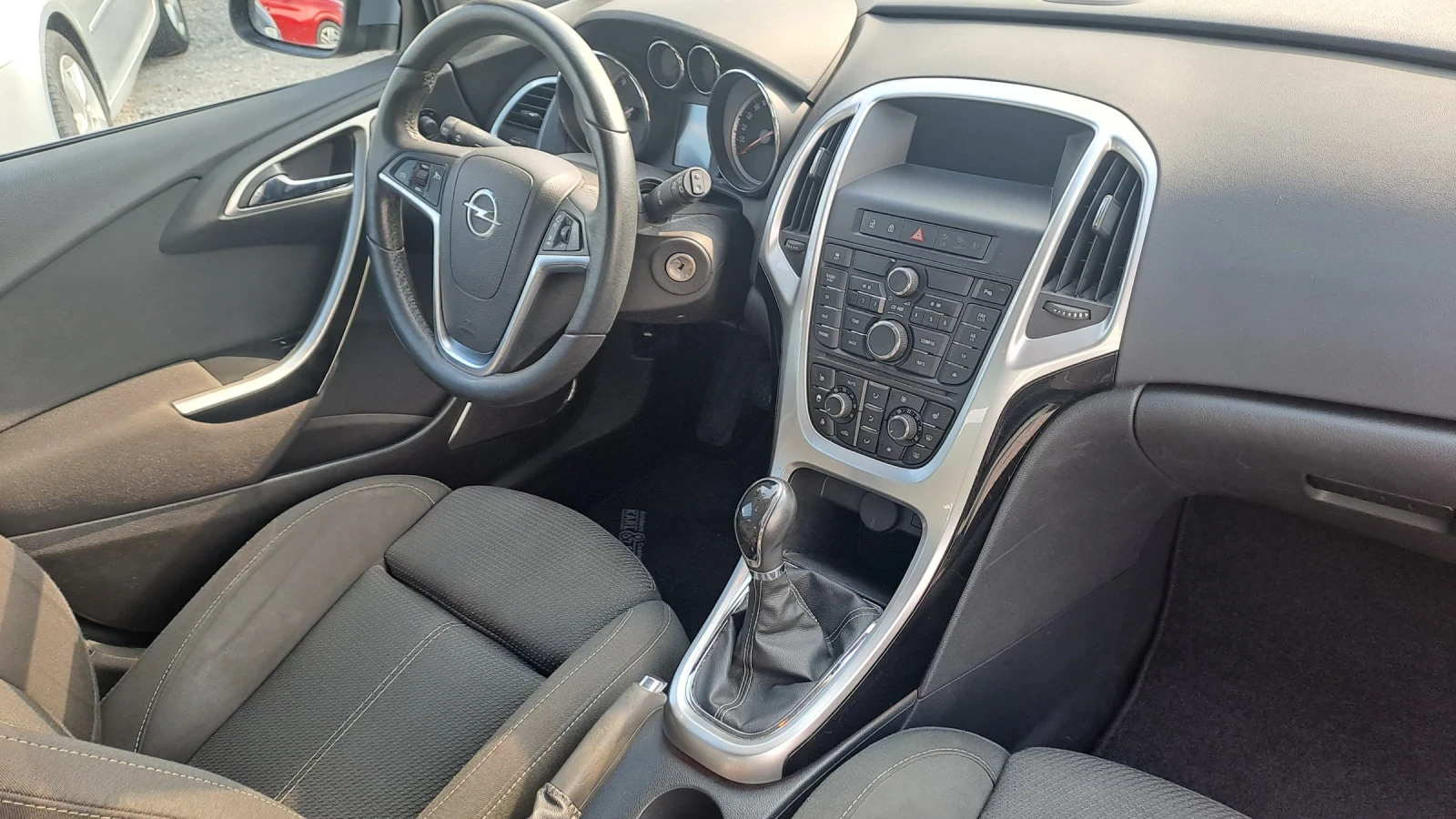 Opel Astra 1.6i 16v - изображение 10 | Auto.bg Opel Astra 1.6i 16v - изображение 10