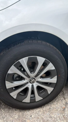 Toyota Corolla Hybrid / Carfax / Автокредит / Чисто Нова !!! - 29000 € - 31907937 7 | Car24.bg Toyota Corolla Hybrid / Carfax / Автокредит / Чисто Нова !!! - 29000 € - 31907937 7