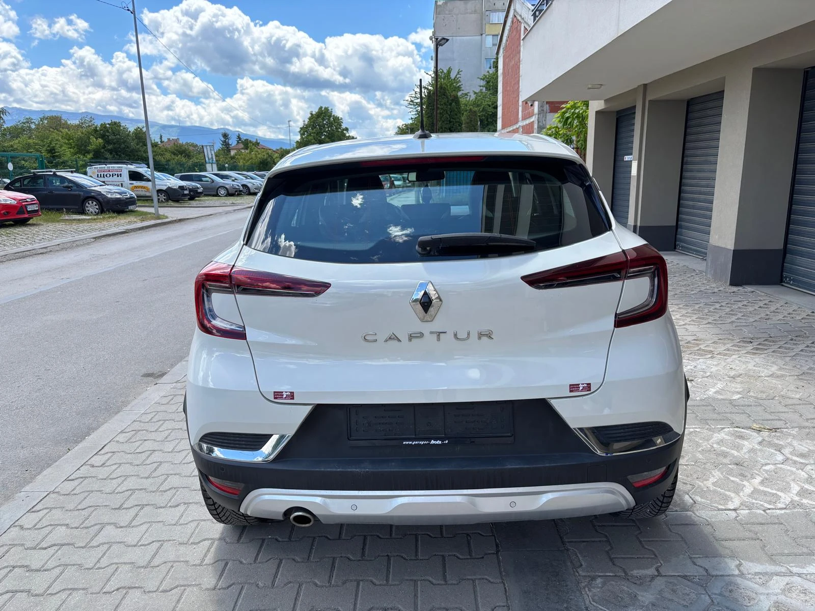 Renault Captur 1.3i16v-TCe Intens! - изображение 5 | Auto.bg Renault Captur 1.3i16v-TCe Intens! - изображение 5