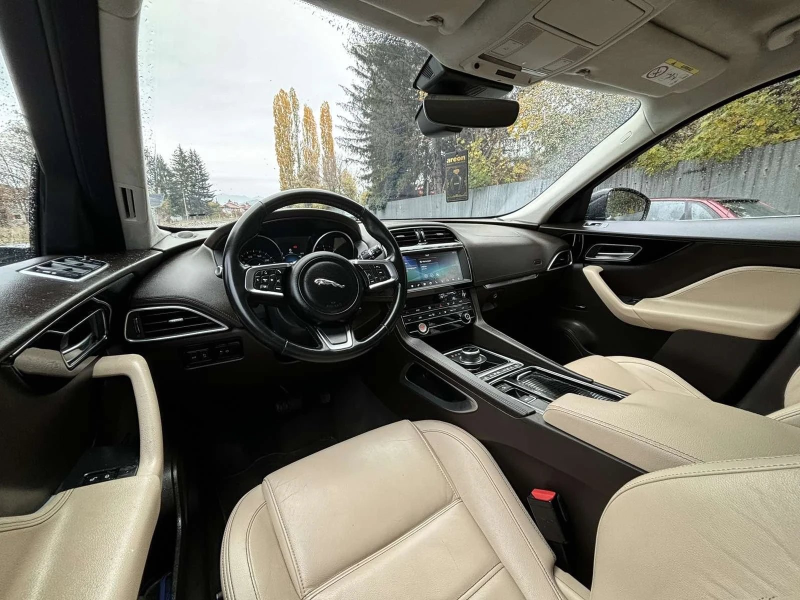 Jaguar F-PACE  - изображение 9 | Auto.bg Jaguar F-PACE  - изображение 9