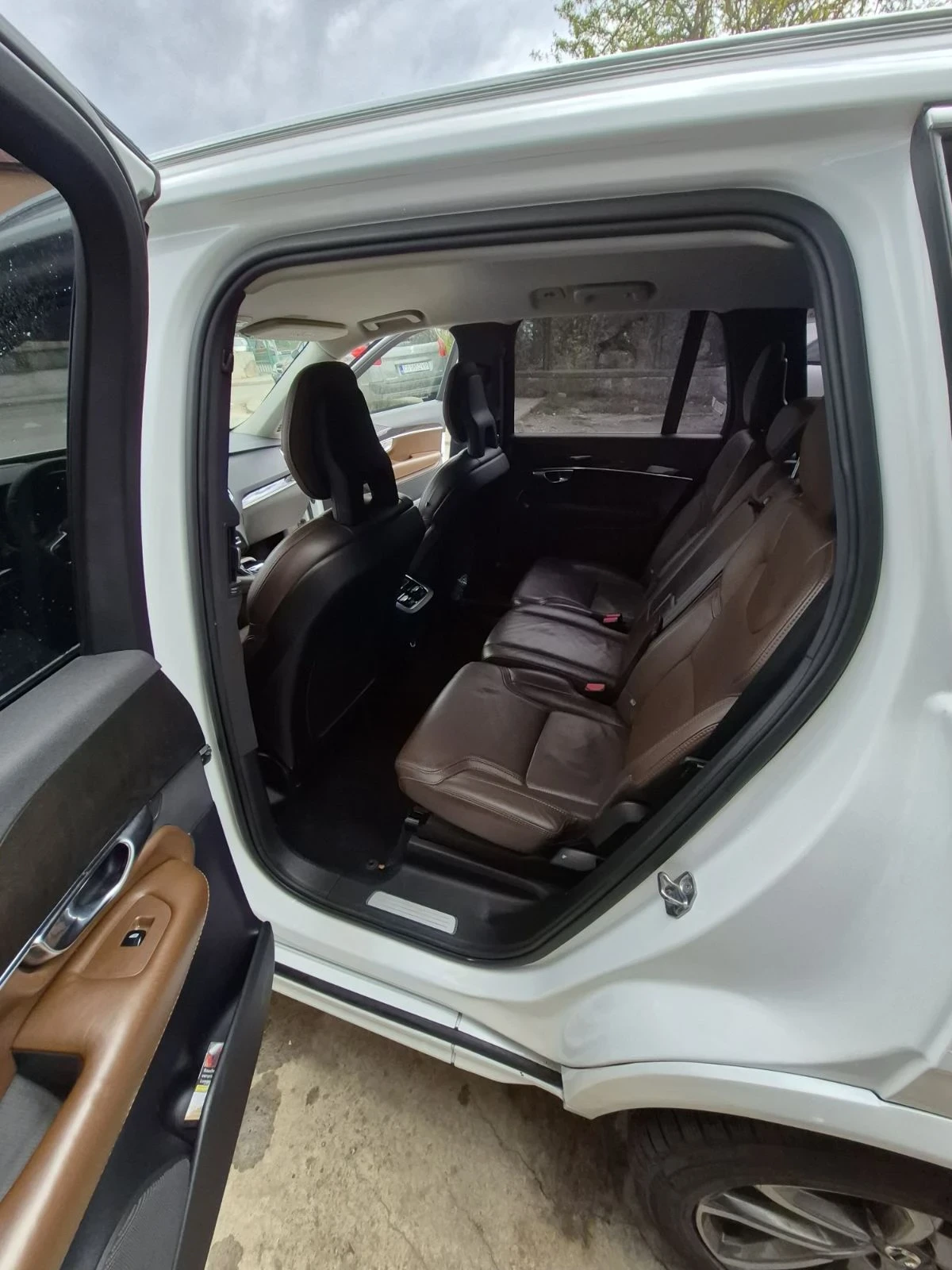 Volvo Xc90 Volvo XC90 D5 AWD Inscription, 2018 г., 7 места,  - изображение 10 | Auto.bg Volvo Xc90 Volvo XC90 D5 AWD Inscription, 2018 г., 7 места,  - изображение 10