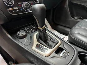 Jeep Cherokee 2.2M-Jet Night Eagle 4WD | Auto.bg — изображение 12 Jeep Cherokee 2.2M-Jet Night Eagle 4WD | Auto.bg — изображение 12