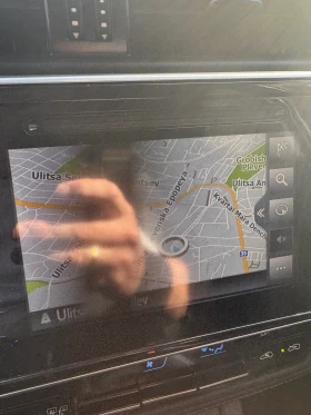 Toyota Auris Hybrid 1.8i Facelift/Navi - 12450 € / 24350.08 лв. - 11412317 13 | Car24.bg Toyota Auris Hybrid 1.8i Facelift/Navi - 12450 € / 24350.08 лв. - 11412317 13