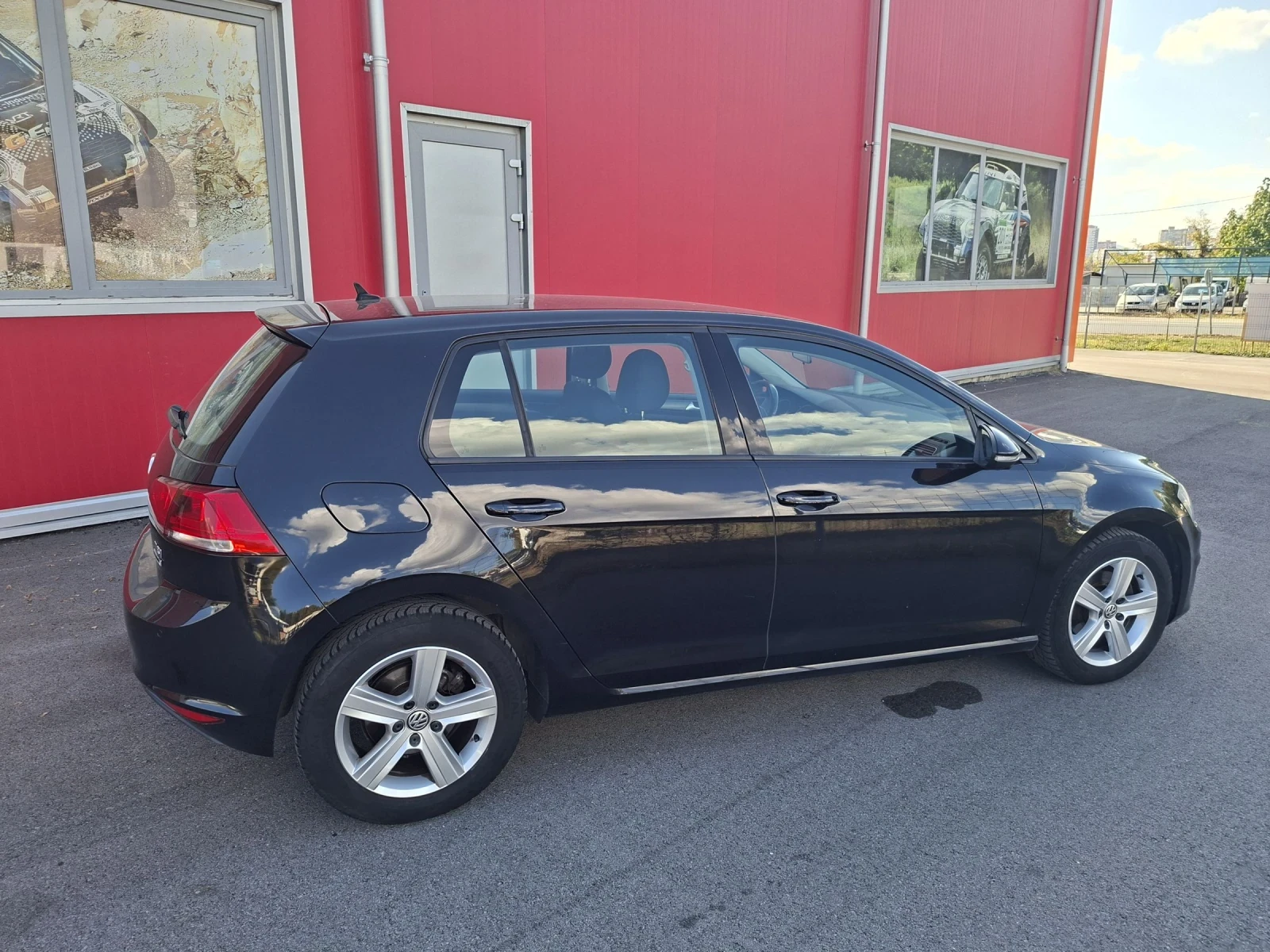 VW Golf 1.2TSI, бензин, ТОП - изображение 4 | Auto.bg VW Golf 1.2TSI, бензин, ТОП - изображение 4