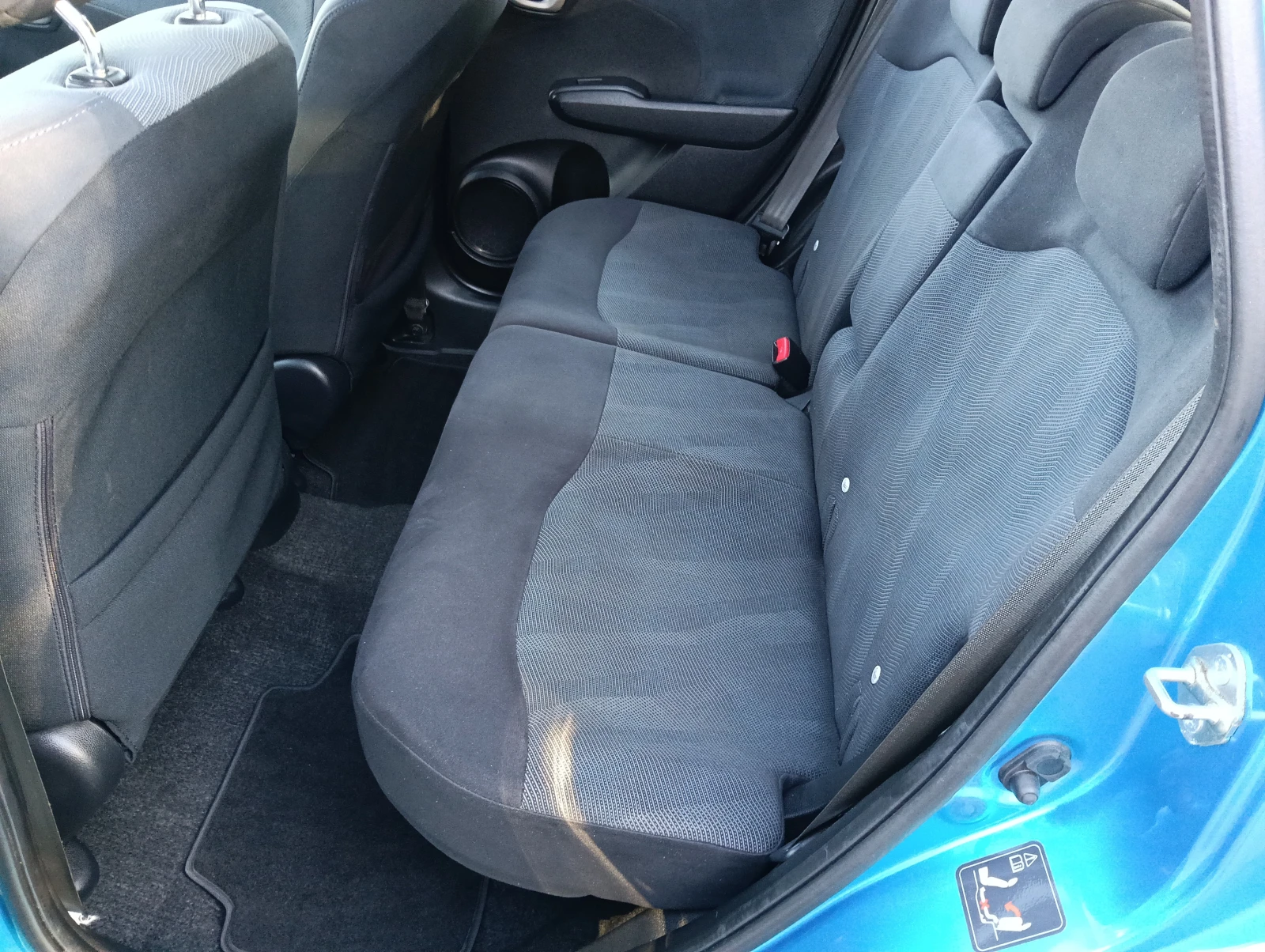 Honda Jazz 1.4i EXCLUSIVE - изображение 9 | Auto.bg Honda Jazz 1.4i EXCLUSIVE - изображение 9