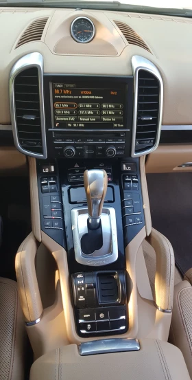 Porsche Cayenne 3.6 /Панорама/Обдухване/22* /GTS - 23500 € / 45962.00 лв. - 44443296 14 | Car24.bg Porsche Cayenne 3.6 /Панорама/Обдухване/22* /GTS - 23500 € / 45962.00 лв. - 44443296 14