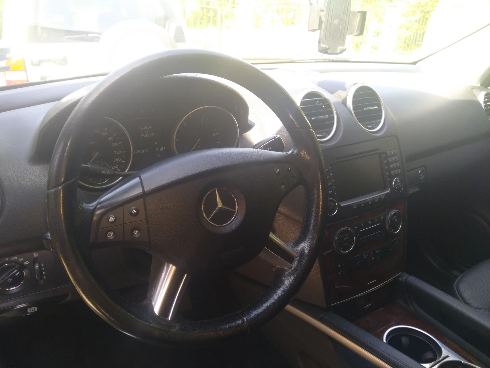 Mercedes-Benz ML 320 CDI Chrome. Пружини.LED. Обдухване - изображение 5 | Auto.bg Mercedes-Benz ML 320 CDI Chrome. Пружини.LED. Обдухване - изображение 5