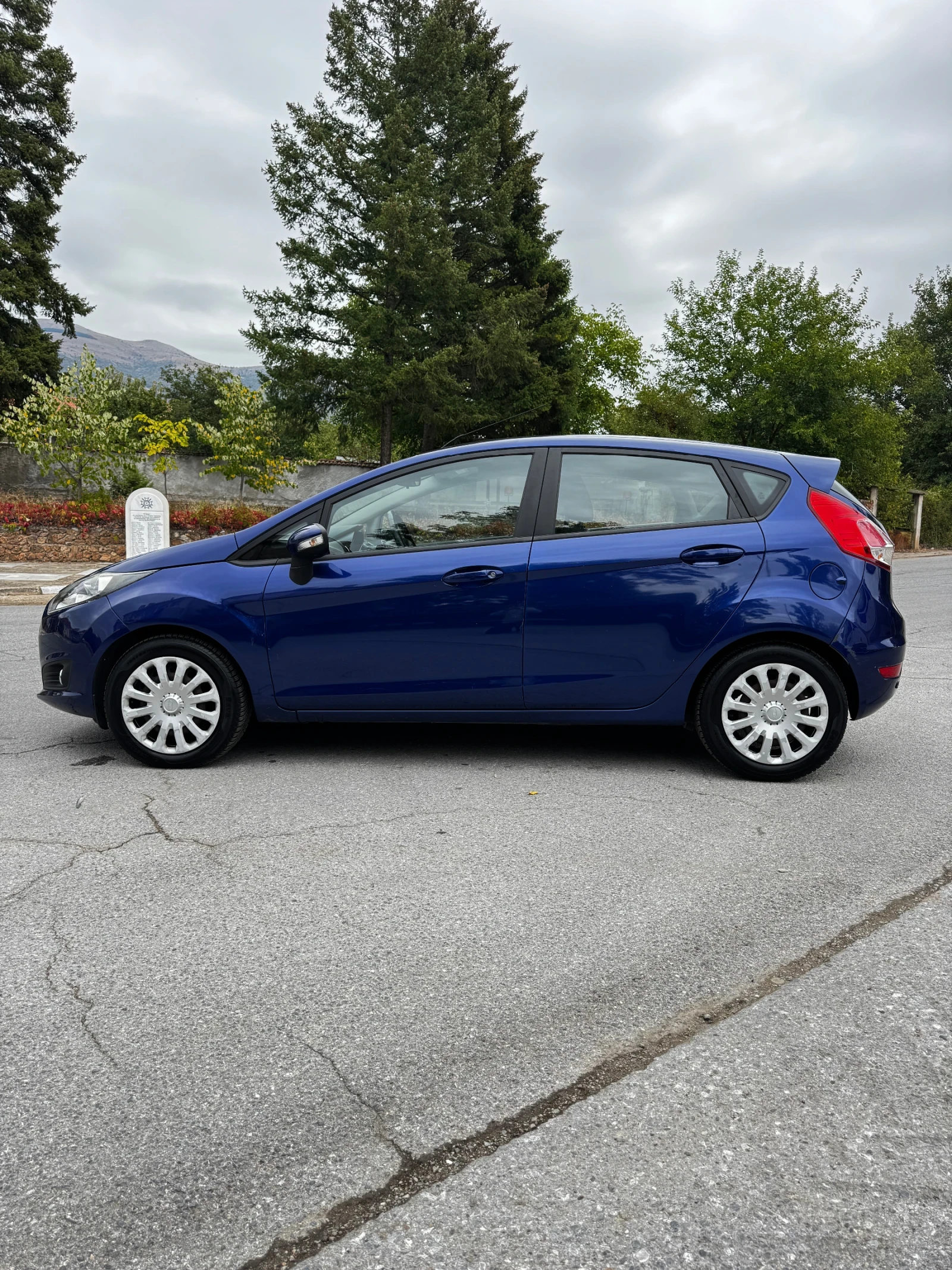 Ford Fiesta 1.6 tdci Euro6 - изображение 6 | Auto.bg Ford Fiesta 1.6 tdci Euro6 - изображение 6