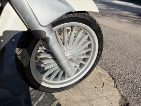 Piaggio Beverly 300i | Auto.bg — изображение 8 Piaggio Beverly 300i | Auto.bg — изображение 8