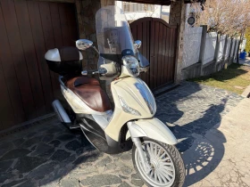 Piaggio Beverly 300i | Auto.bg — изображение 2 Piaggio Beverly 300i | Auto.bg — изображение 2