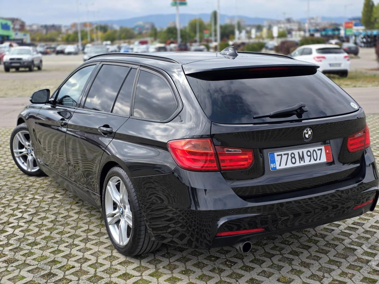 BMW 320 BMW M Performance Head up XENON BI-XENON - изображение 8 | Auto.bg BMW 320 BMW M Performance Head up XENON BI-XENON - изображение 8