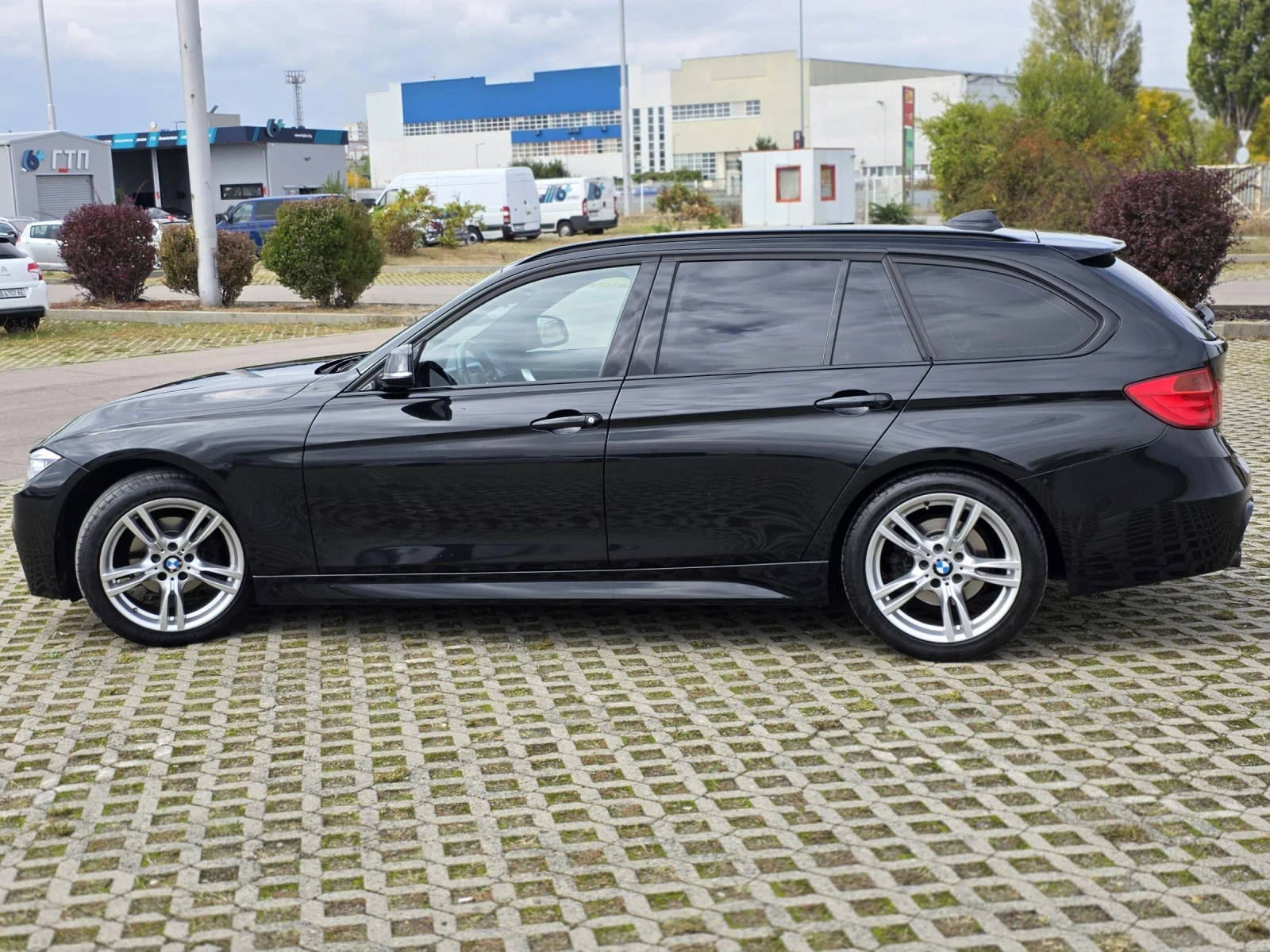 BMW 320 BMW M Performance Head up XENON BI-XENON - изображение 6 | Auto.bg BMW 320 BMW M Performance Head up XENON BI-XENON - изображение 6