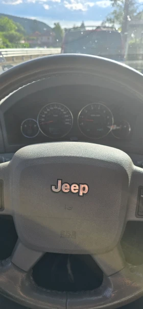 Jeep Grand cherokee WK 3.0 crd 280+ + + - 8650 € / 16917.93 лв. - 61680984 7 | Car24.bg Jeep Grand cherokee WK 3.0 crd 280+ + + - 8650 € / 16917.93 лв. - 61680984 7
