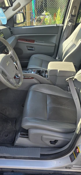 Jeep Grand cherokee WK 3.0 crd 280+ + + - 8650 € / 16917.93 лв. - 61680984 8 | Car24.bg Jeep Grand cherokee WK 3.0 crd 280+ + + - 8650 € / 16917.93 лв. - 61680984 8