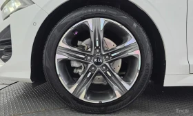 Kia K5 * 1.6 Turbo * КРАЙНА ЦЕНА ДО БЪЛГАРИЯ | Auto.bg — изображение 5 Kia K5 * 1.6 Turbo * КРАЙНА ЦЕНА ДО БЪЛГАРИЯ | Auto.bg — изображение 5