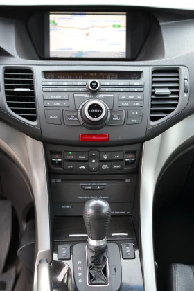 Honda Accord 2.4L Executive * Автомат * Кожа * Камера * История - 9200 € / 17993.64 лв. - 18755472 11 | Car24.bg Honda Accord 2.4L Executive * Автомат * Кожа * Камера * История - 9200 € / 17993.64 лв. - 18755472 11