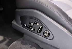 Porsche Cayenne Turbo Electric/BURMESTER/360 /HEAD UP/PANORAMA/ | Auto.bg — изображение 14 Porsche Cayenne Turbo Electric/BURMESTER/360 /HEAD UP/PANORAMA/ | Auto.bg — изображение 14