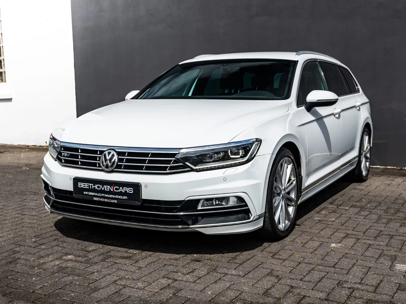 VW Passat FULL LED MATRIX | Auto.bg — изображение 1 VW Passat FULL LED MATRIX | Auto.bg — изображение 1