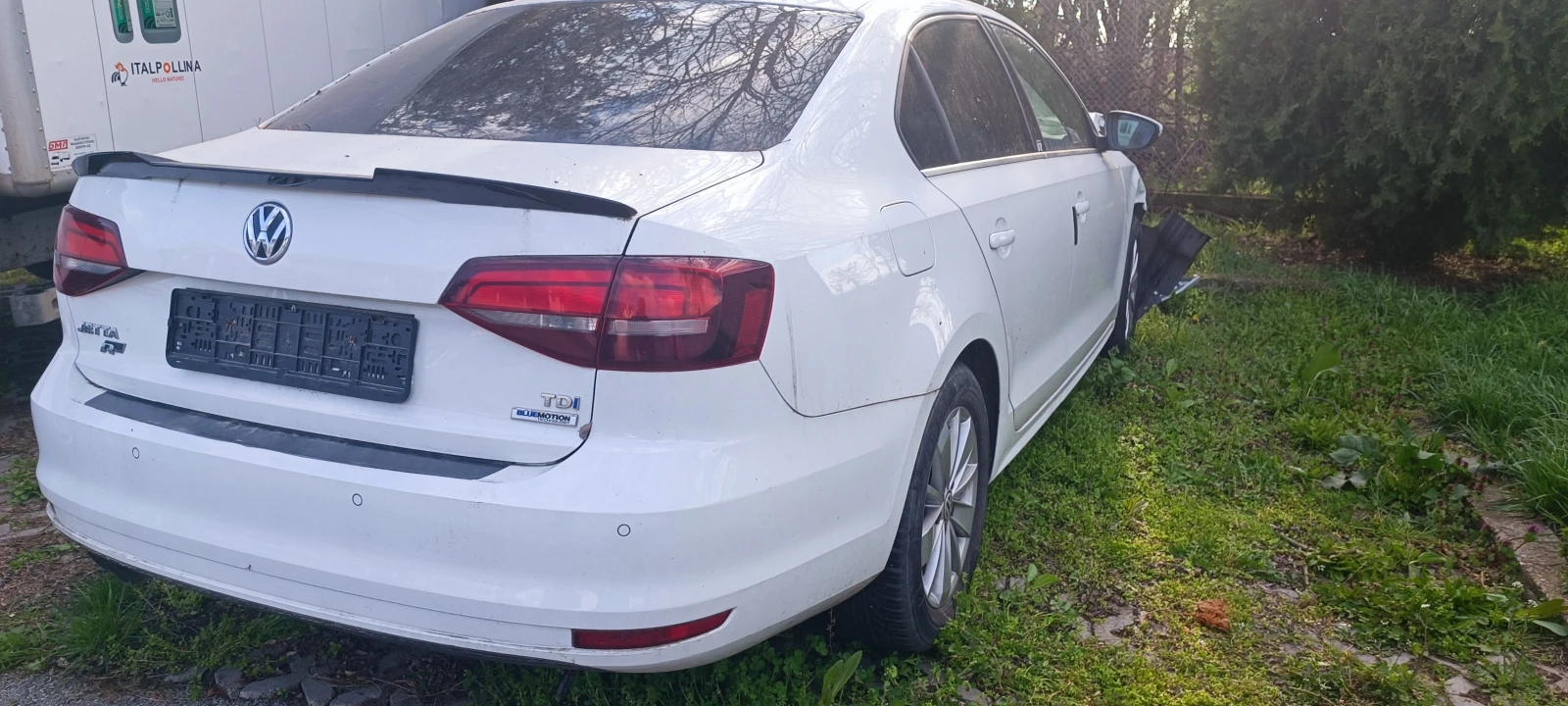 VW Jetta 2.0 TDI Bluemotion - изображение 3 | Auto.bg VW Jetta 2.0 TDI Bluemotion - изображение 3