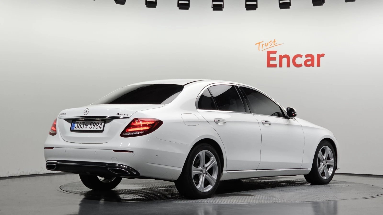 Mercedes-Benz E 220 4Matic Avantgarde autoprime.bg | Auto.bg — изображение 1 Mercedes-Benz E 220 4Matic Avantgarde autoprime.bg | Auto.bg — изображение 1