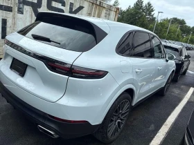 Porsche Cayenne * E Hybrid AWD * CARFAX * ОПЦИЯ ЗА ФИНАНСИРАНЕ | Auto.bg — изображение 3 Porsche Cayenne * E Hybrid AWD * CARFAX * ОПЦИЯ ЗА ФИНАНСИРАНЕ | Auto.bg — изображение 3