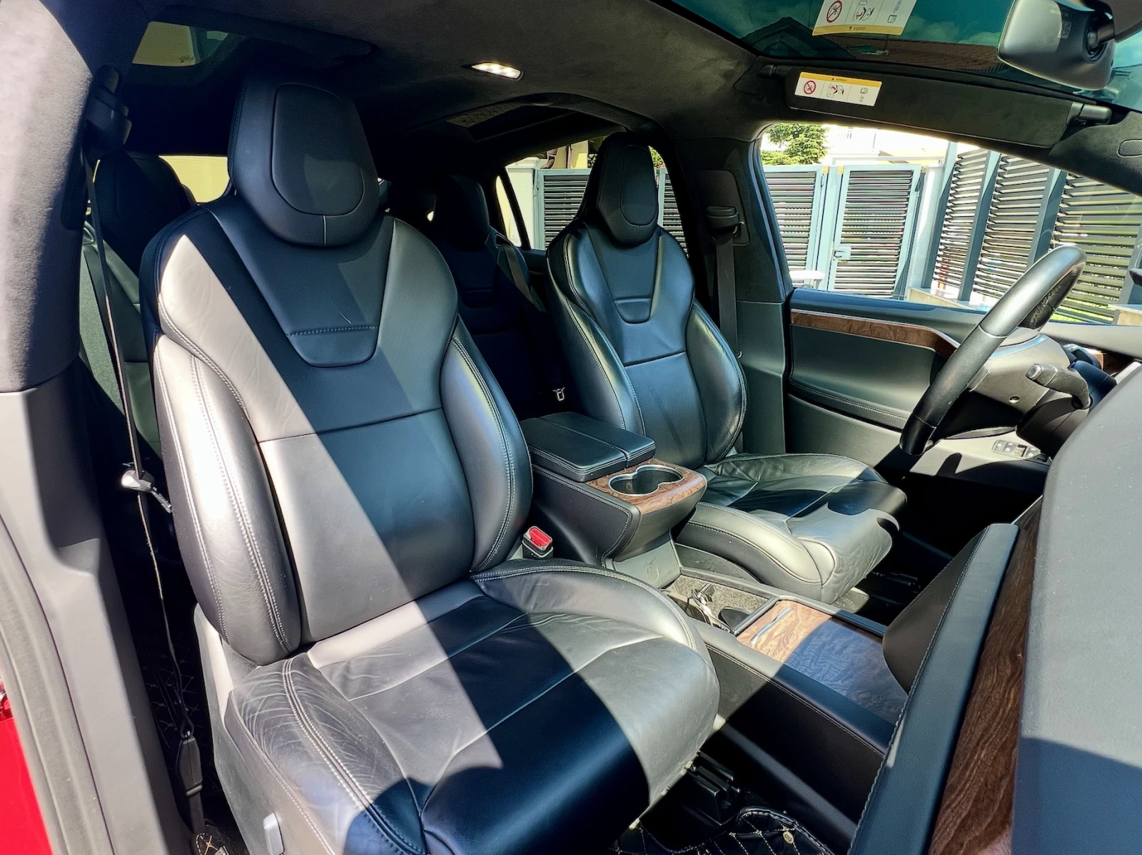 Tesla Model X 75D Dual Motor AWD/Въздушно/Европейска/5+ 1 - изображение 3 | Auto.bg Tesla Model X 75D Dual Motor AWD/Въздушно/Европейска/5+ 1 - изображение 3