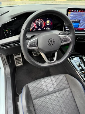 VW Golf 2.0TDI R-LINE PLUS/DSG/150/ГАРАНЦИЯ - 30900 € / 60435.15 лв. - 45372416 9 | Car24.bg VW Golf 2.0TDI R-LINE PLUS/DSG/150/ГАРАНЦИЯ - 30900 € / 60435.15 лв. - 45372416 9