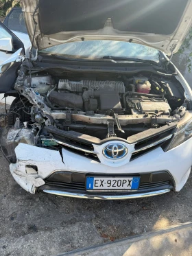 Toyota Auris 1.8HYBRID - Car24.bg Toyota Auris 1.8HYBRID