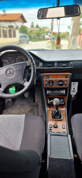 Mercedes-Benz 124 2.5d 113 hp | Mobile.bg   6