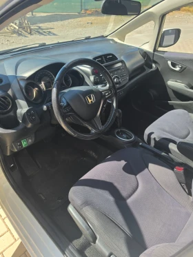 Honda Jazz Hybrid Executive | Auto.bg — изображение 7 Honda Jazz Hybrid Executive | Auto.bg — изображение 7