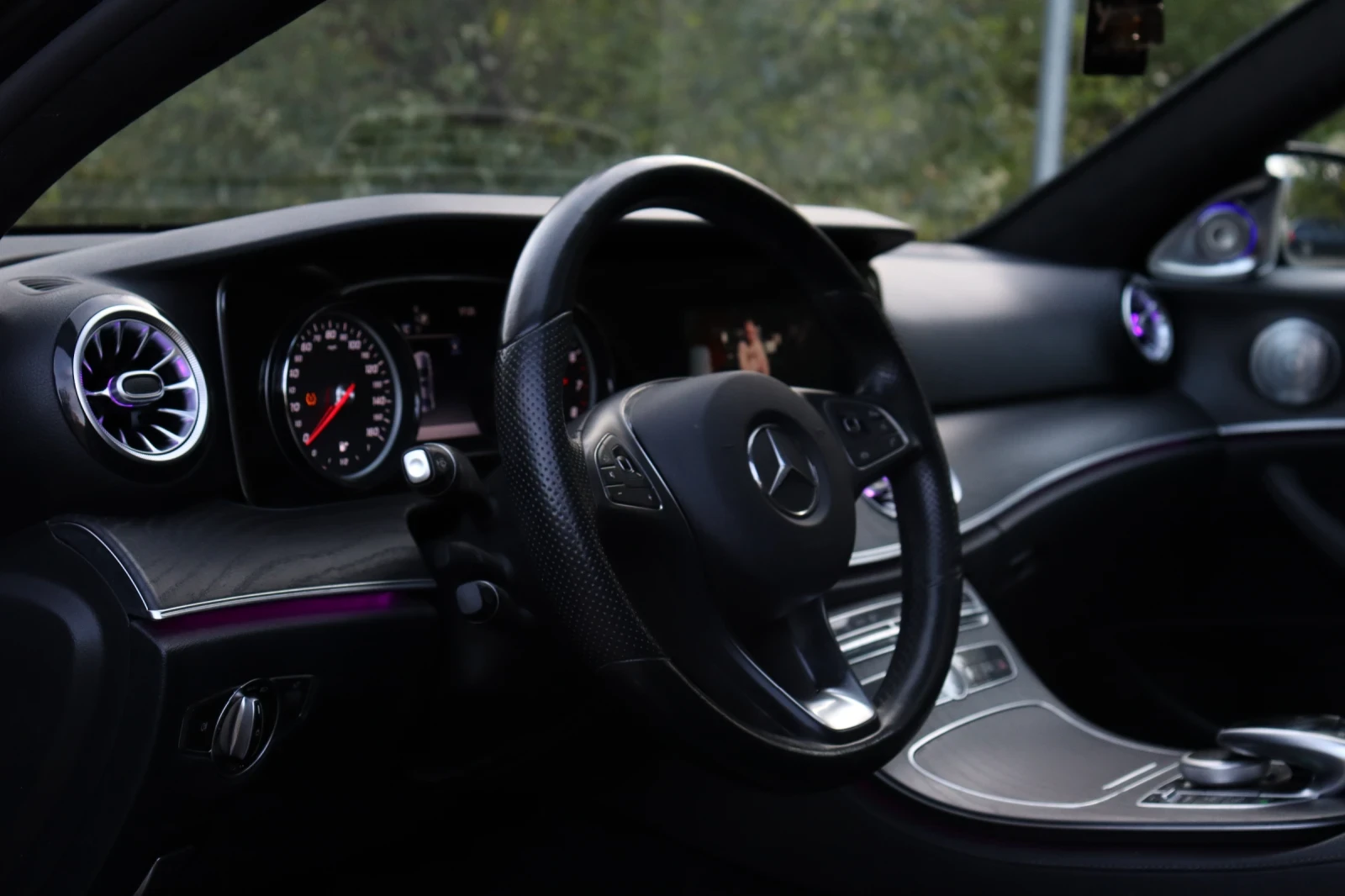 Mercedes-Benz E 300 AMG line-6.3 OPTIC - изображение 9 | Auto.bg Mercedes-Benz E 300 AMG line-6.3 OPTIC - изображение 9
