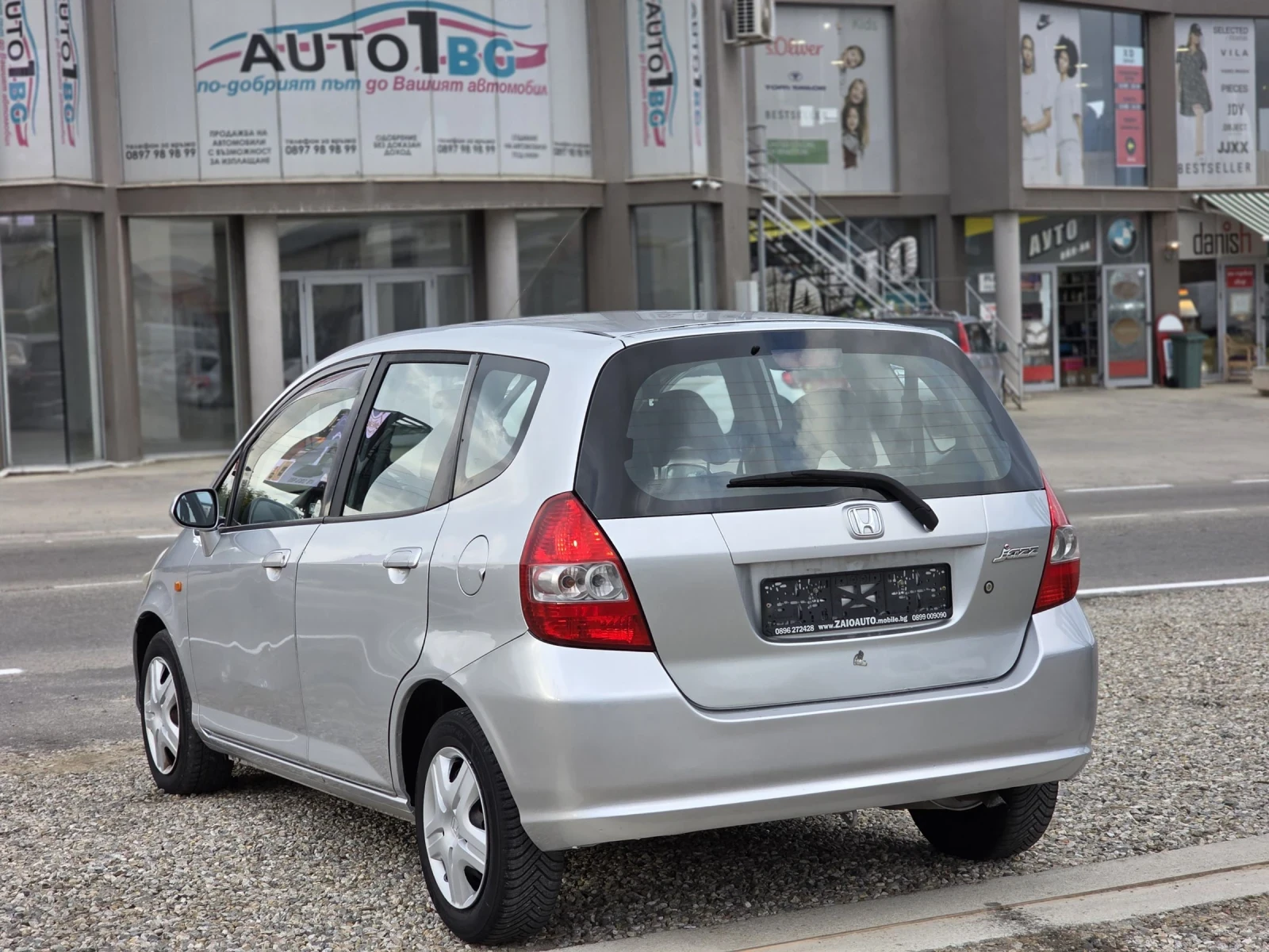 Honda Jazz 1.3i  77 k.c.  - изображение 2 | Auto.bg Honda Jazz 1.3i  77 k.c.  - изображение 2