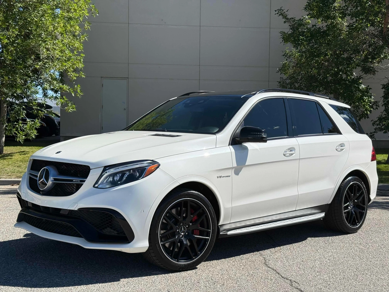 Mercedes-Benz GLE AMG 63 S CARFAX | Auto.bg — изображение 1 Mercedes-Benz GLE AMG 63 S CARFAX | Auto.bg — изображение 1