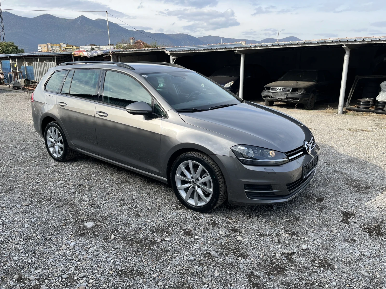 VW Golf 2.0 TDI 4 MOTION - изображение 8 | Auto.bg VW Golf 2.0 TDI 4 MOTION - изображение 8