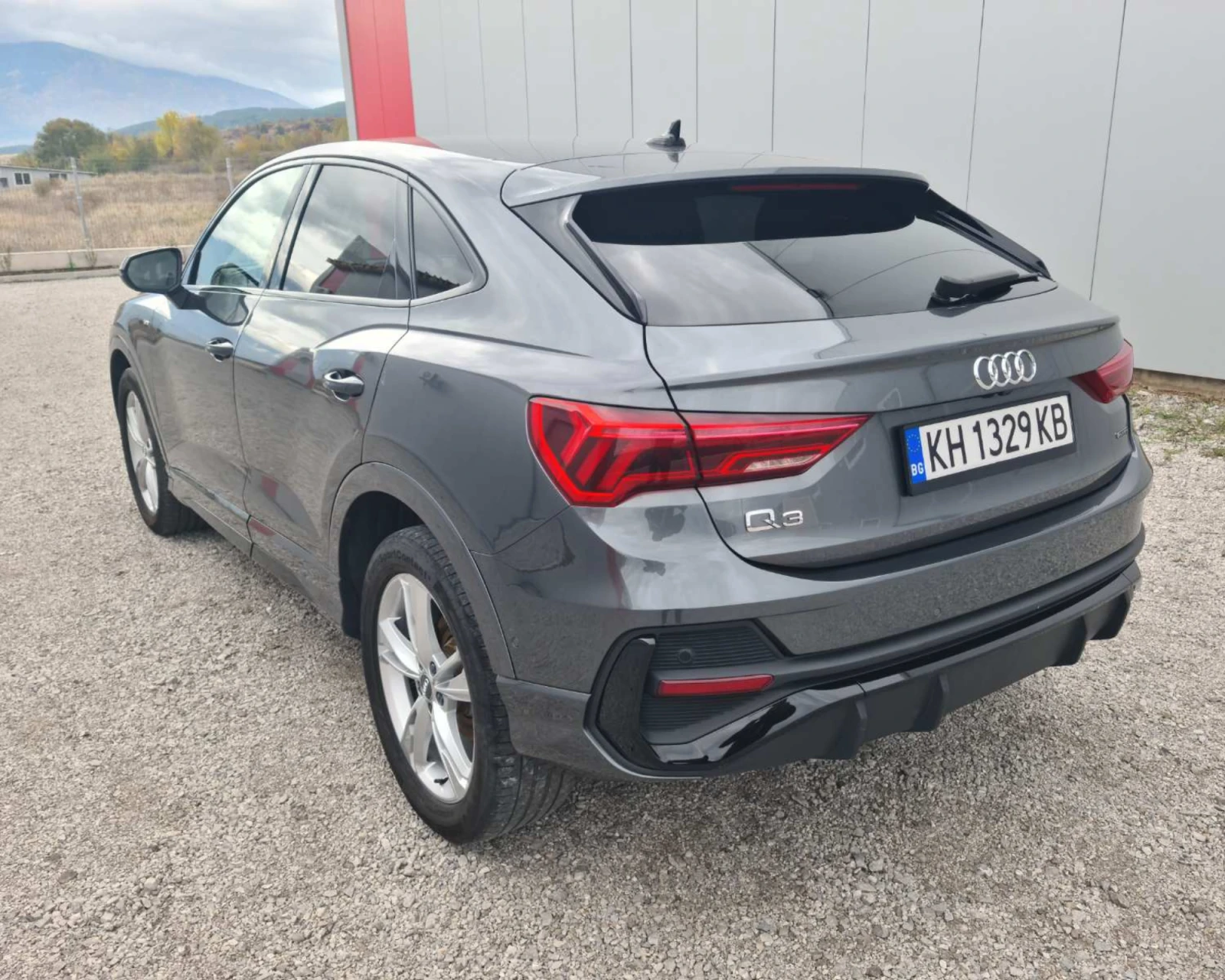 Audi Q3 Sportback 40TDI* S-line* Quattro* Kamera - изображение 10 | Auto.bg Audi Q3 Sportback 40TDI* S-line* Quattro* Kamera - изображение 10